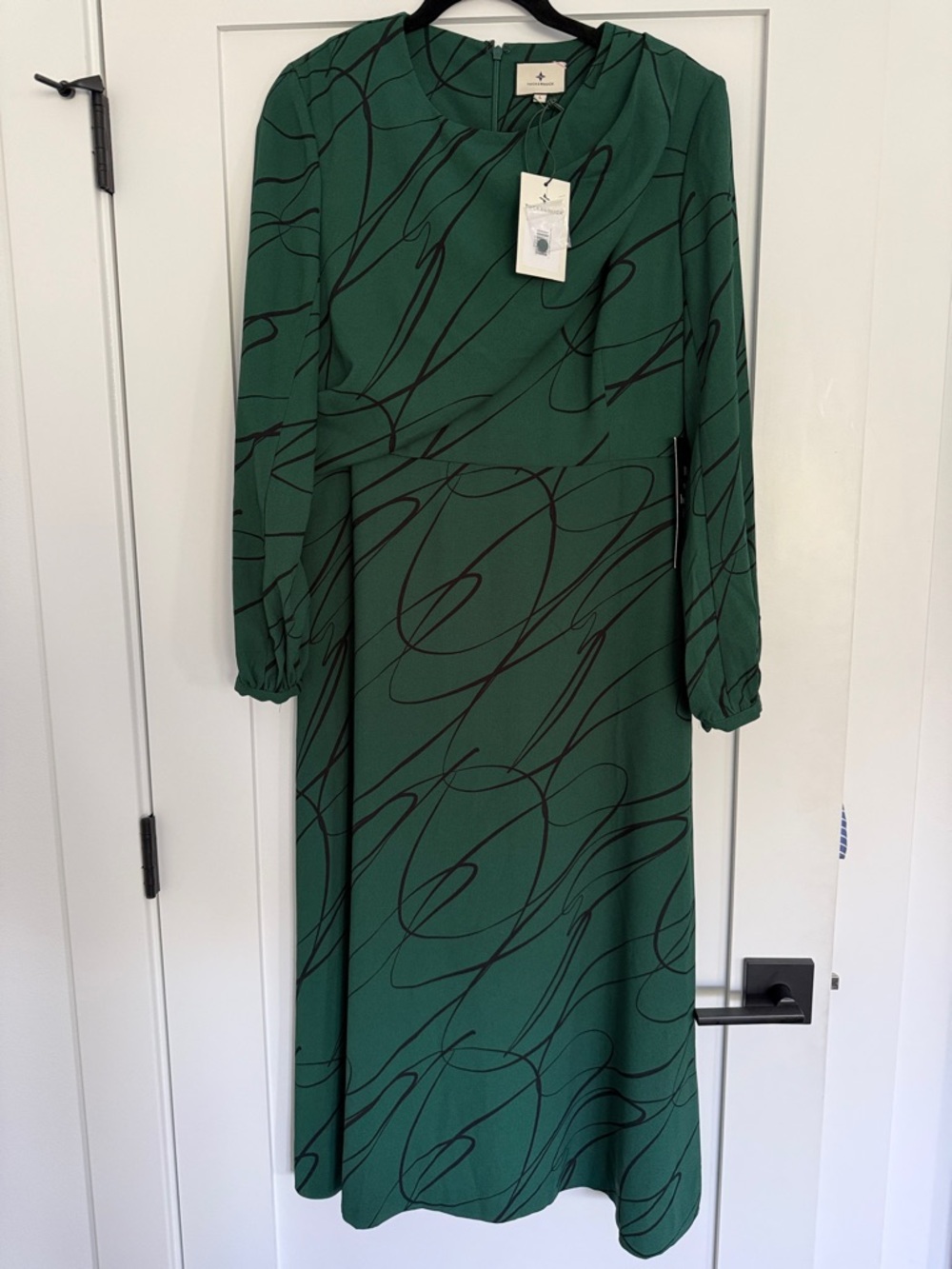 NWT Tuckernuck Emerald Green Long Sleeve Midi Dress with Black Abstract Print